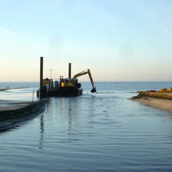 CHARIER dragage chenal d'accès port de taussat-fontaine-vieille - lanton 2015