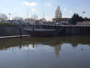 CHARIER mise en oeuvre d'un décanteur en fond de darse 6 - port de gennevilliers 2015-2016