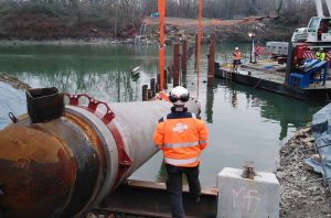 MAIA FONDATIONS Pose d'une conduite sous fluviale à Vaulx en Velin