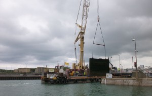 Spie batignolles nord - Port de Calais - Ecluse Ouest - Remise en état de marche de la porte de l'écluse de 17 mètres 2012