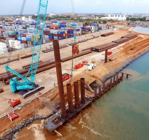 VCMF - Construction qu'un quai - Port de Lomé au Togo - 2013