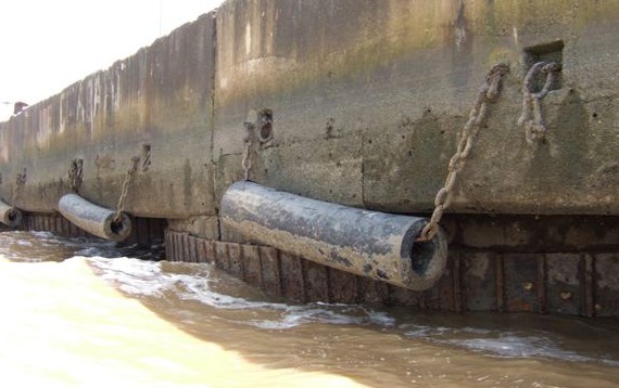 HYDROKARST - Réparation et confortement du Quai n2 - Port de Degrad-des-Cannes, Guyane - 2011