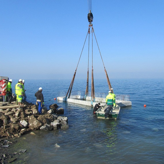 HYDROKARST - Assistance à la pose de caisson d'un quai - Lac léman - 2013